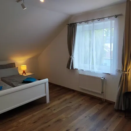 Apartment Fewos-bremerhaven - Zum Glockenturm Mit Loggia - 4 Getrennte Schlafmoeglichkeiten