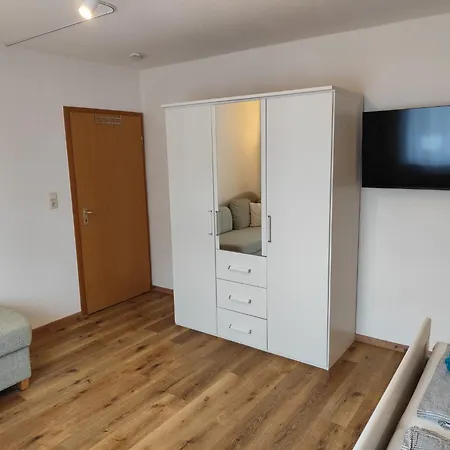 Fewos-bremerhaven - Zum Glockenturm Mit Loggia - 4 Getrennte Schlafmoeglichkeiten * Geestland
